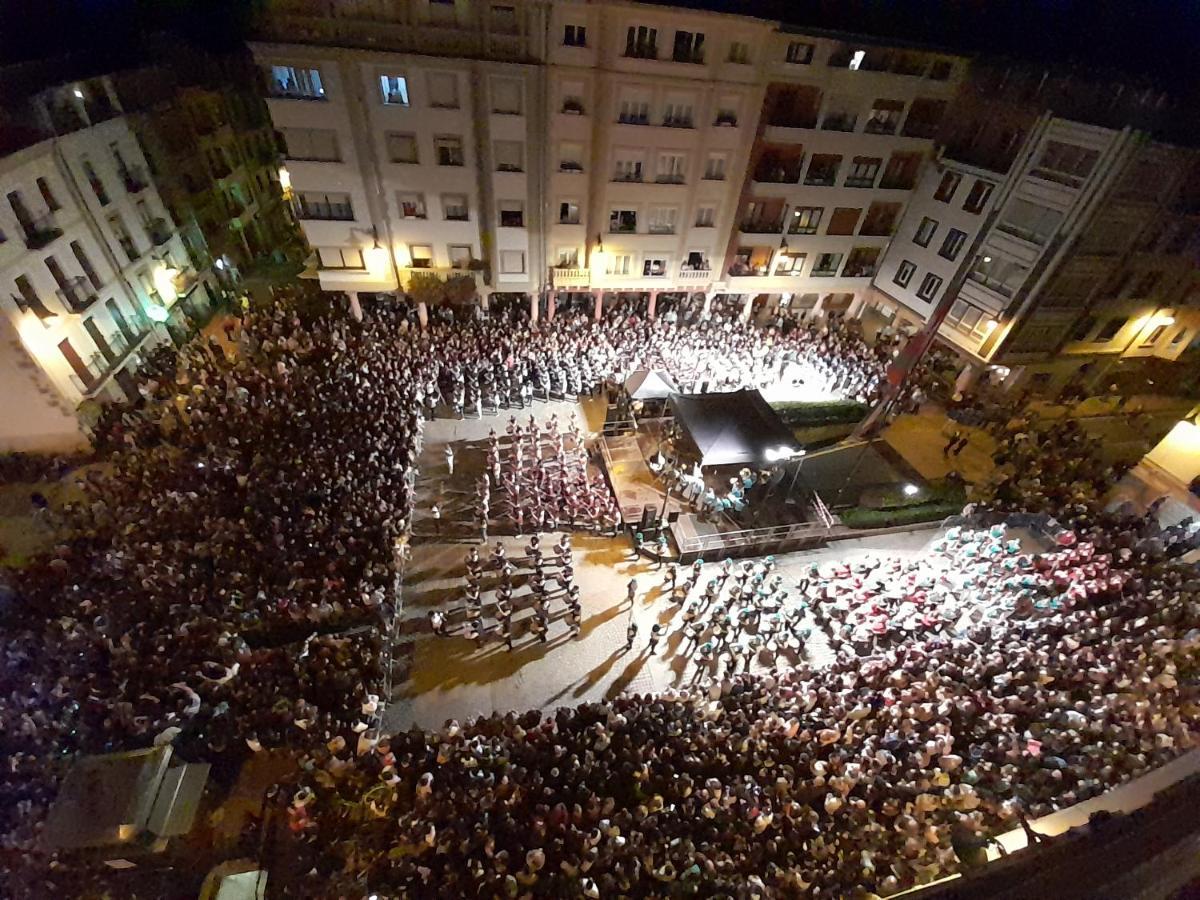 Piso Centrico Amplio-Luminoso Lejlighed Zarautz Eksteriør billede
