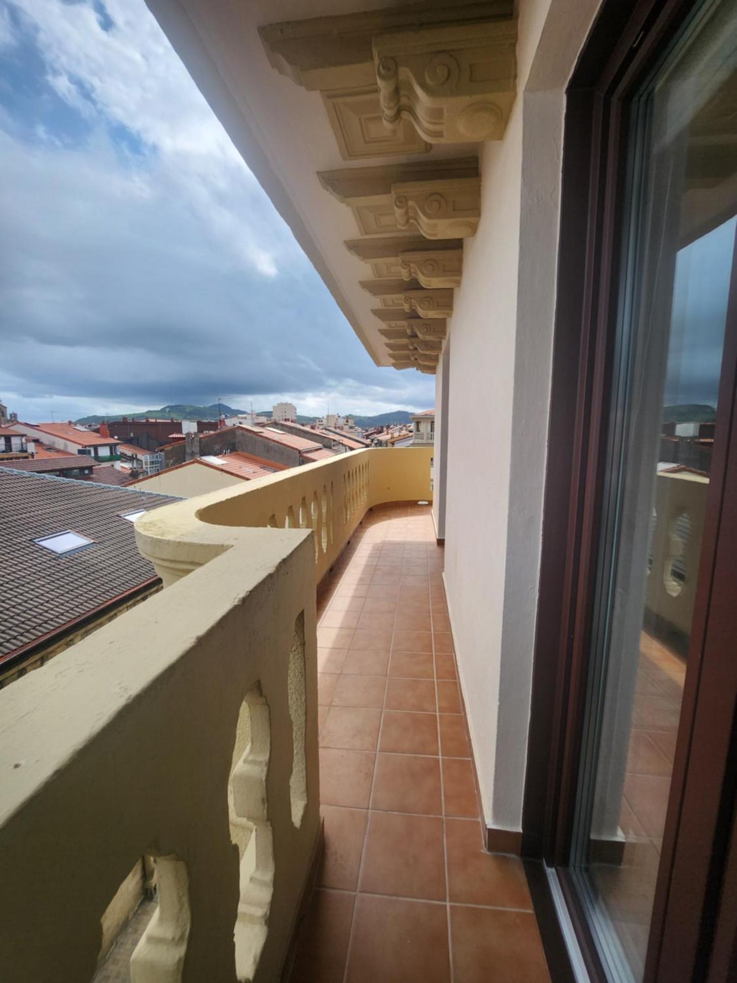 Piso Centrico Amplio-Luminoso Lejlighed Zarautz Eksteriør billede